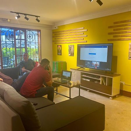 Paisa Hostel Medellin Luaran gambar