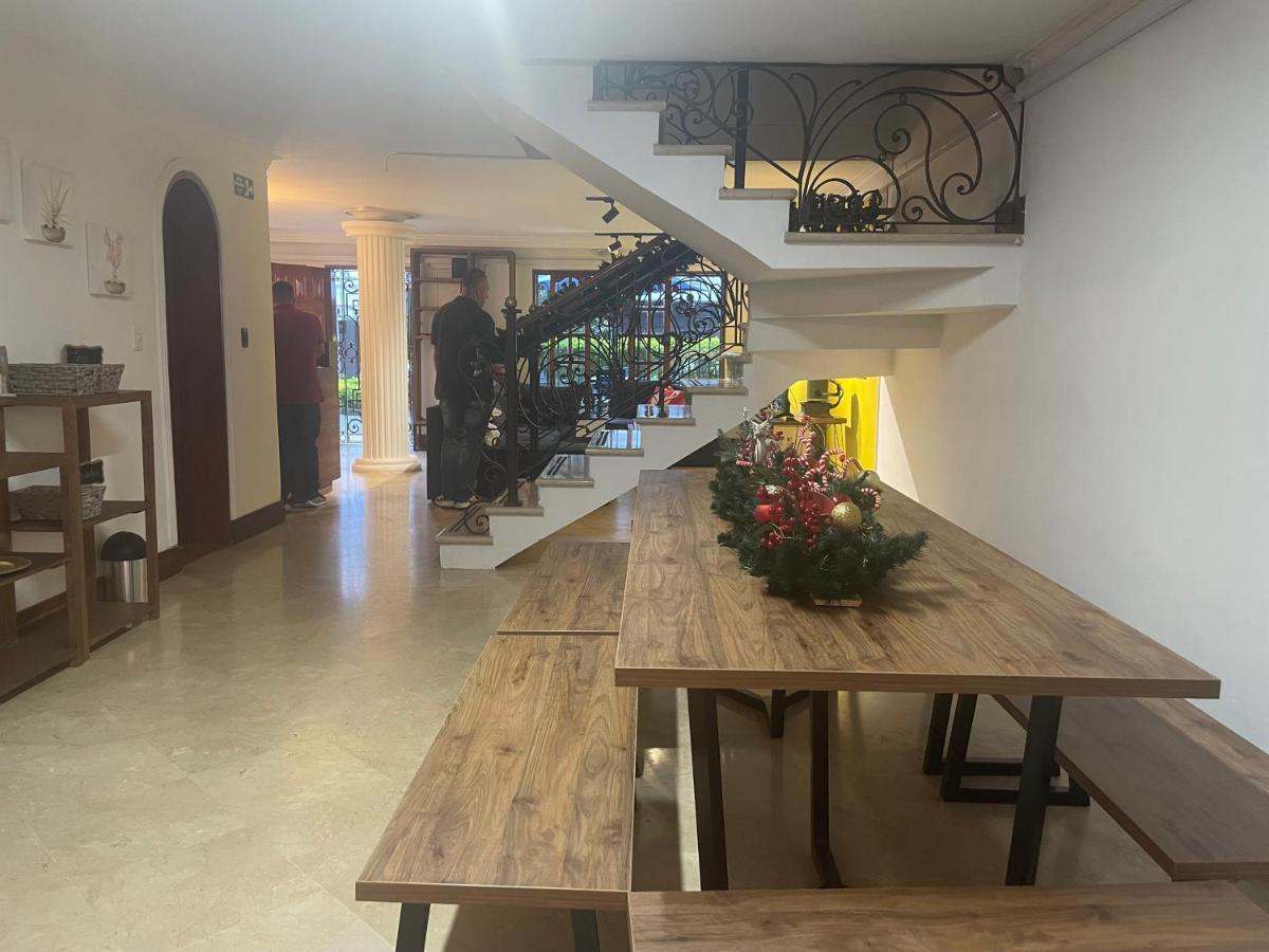 Paisa Hostel Medellin Luaran gambar