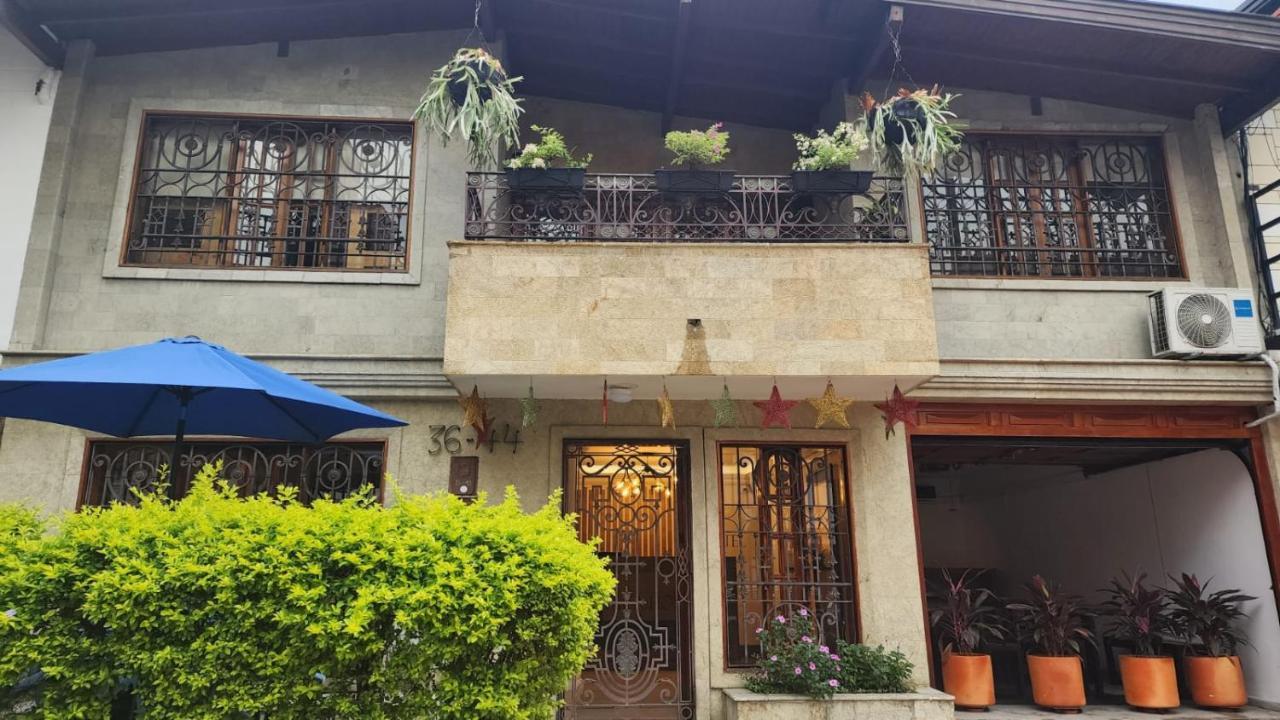 Paisa Hostel Medellin Luaran gambar