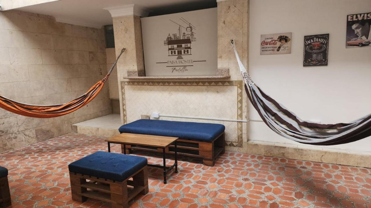 Paisa Hostel Medellin Luaran gambar