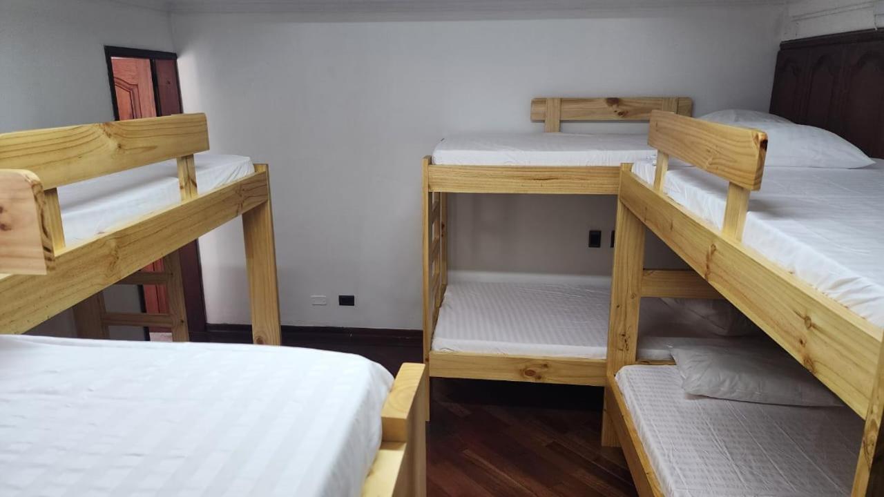 Paisa Hostel Medellin Luaran gambar